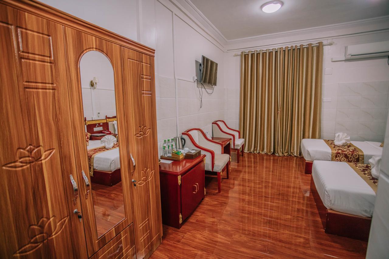 Amber Palace Hotel Myitkyina Exterior photo