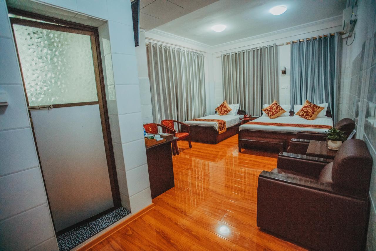 Amber Palace Hotel Myitkyina Exterior photo